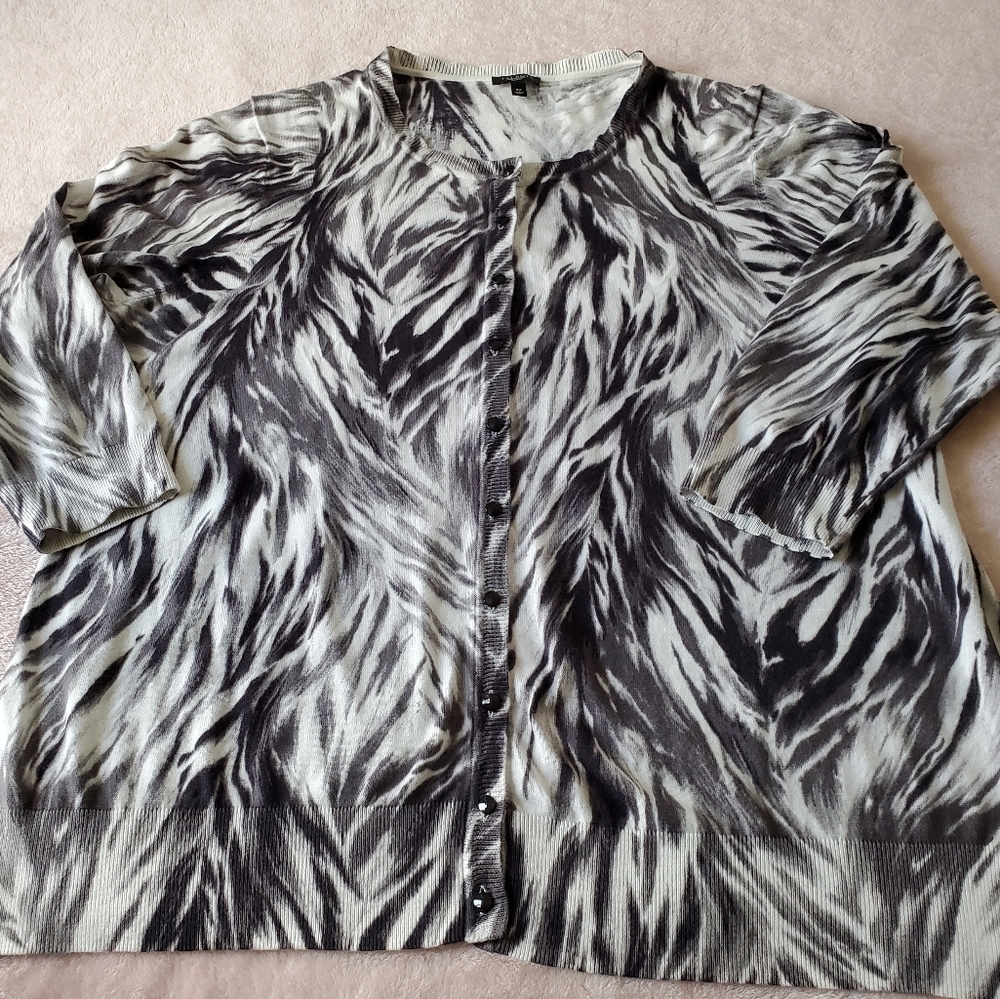 Talbots Gray Black and White Cardigan